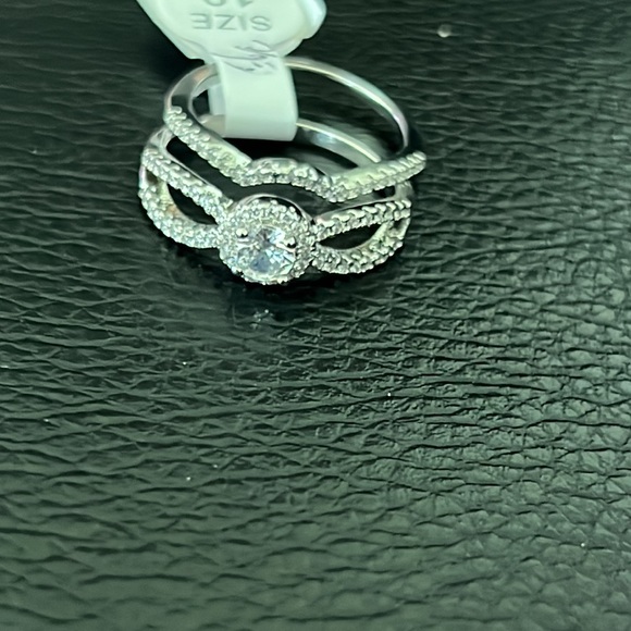 Silver color ring - Picture 3 of 3